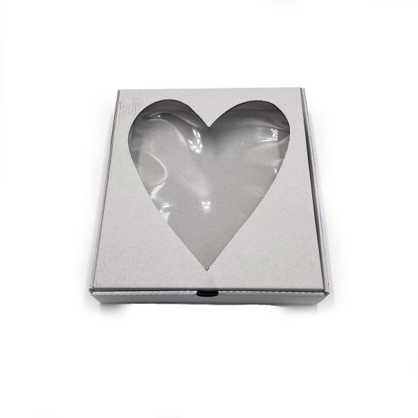 KART. KUTIJA s prozorom 22x25x4cm srce 1/1 BIJELA